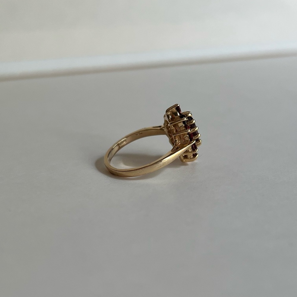 Vintage Garnet Navette Ring, Marquise Ring, Genuine Gold and Gemstones - Picture 3 of 8